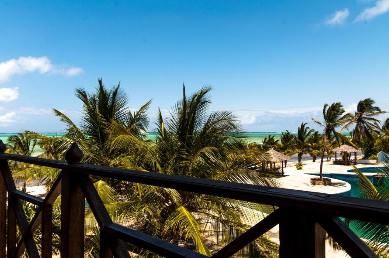 Twiga Beach Resort & Spa Watamu Esterno foto