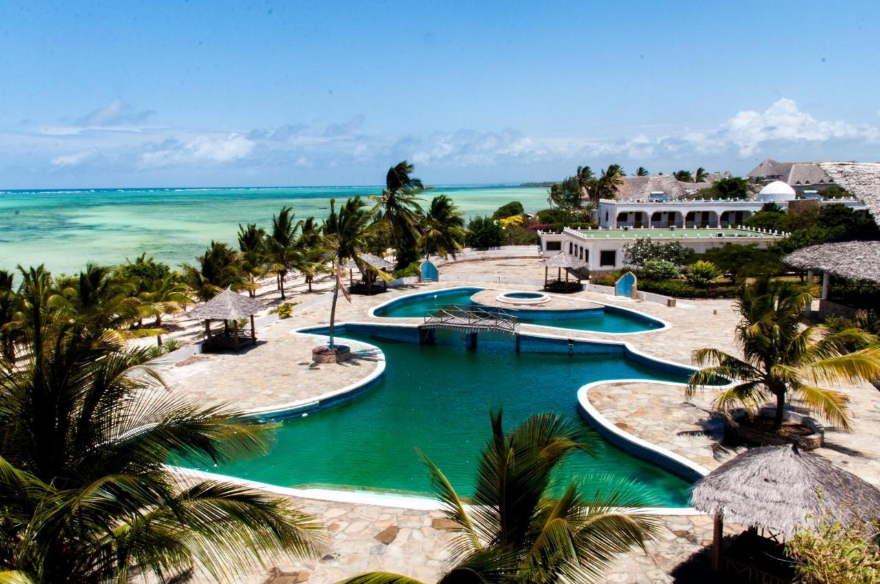 Twiga Beach Resort & Spa Watamu Esterno foto