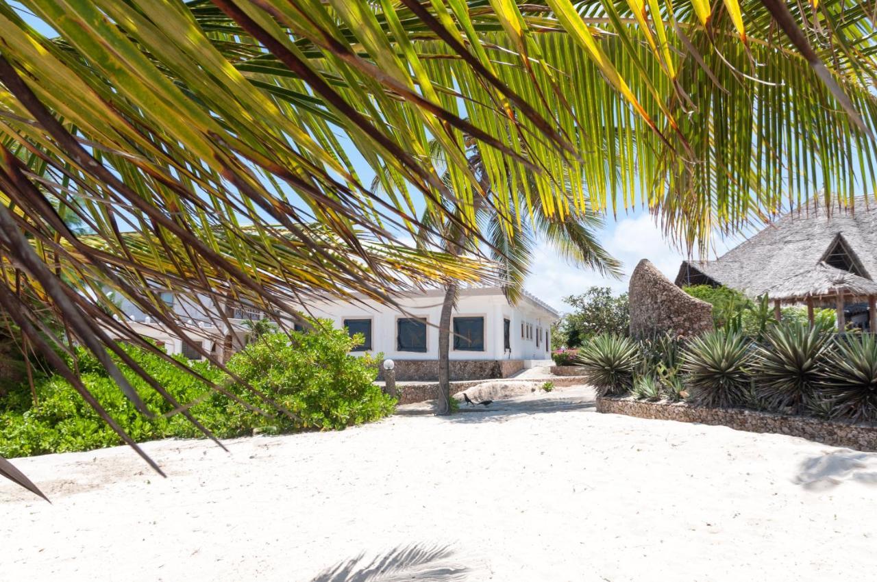 Twiga Beach Resort & Spa Watamu Esterno foto