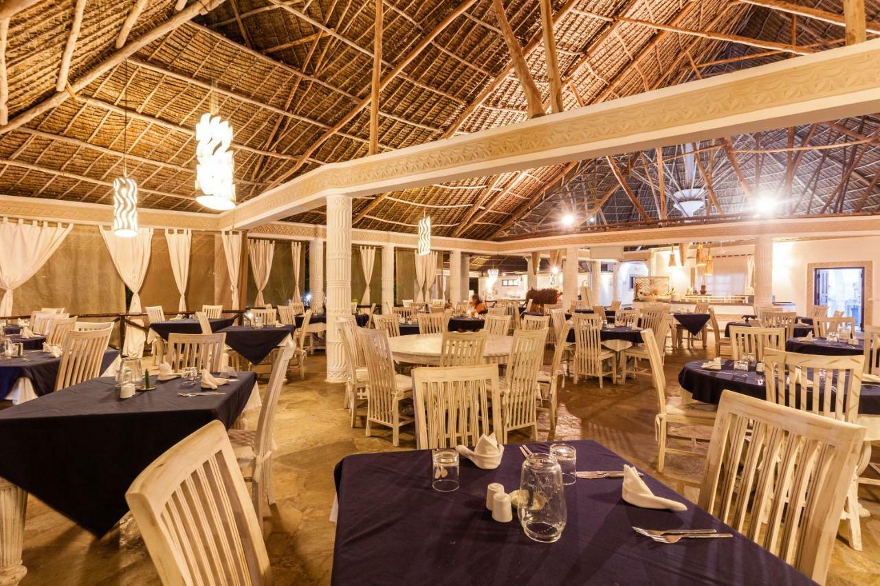 Twiga Beach Resort & Spa Watamu Esterno foto